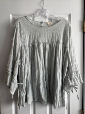 POL Light Sage Boho Tie-Sleeve Tunic Top